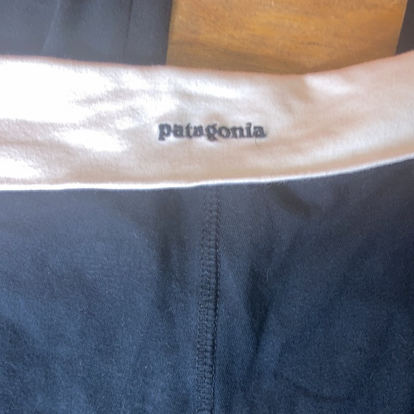 Patagonia black and white yoga pants - Picture 2 of 9